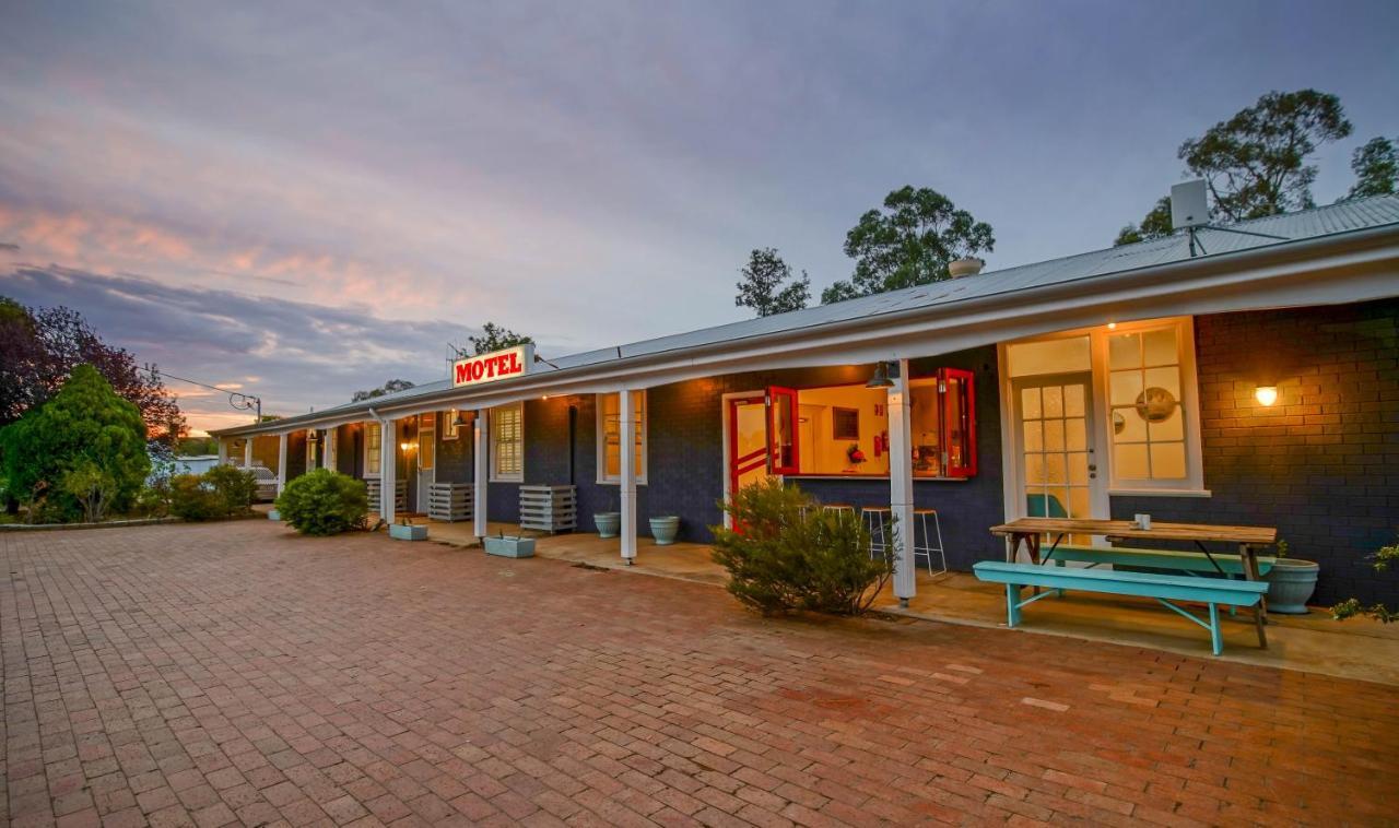 The Platypus Accommodation & Cafe Cudal Екстериор снимка